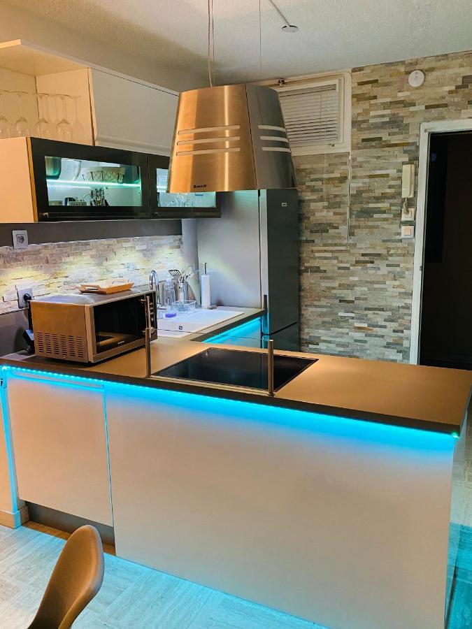 Appartement Cote D'Azur Plage - Piscine - Tennis Villeneuve-Loubet Zewnętrze zdjęcie